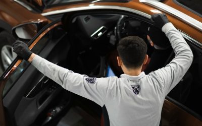 How St. Louis Auto Body Shops Create Estimates: OEM vs. Aftermarket Parts